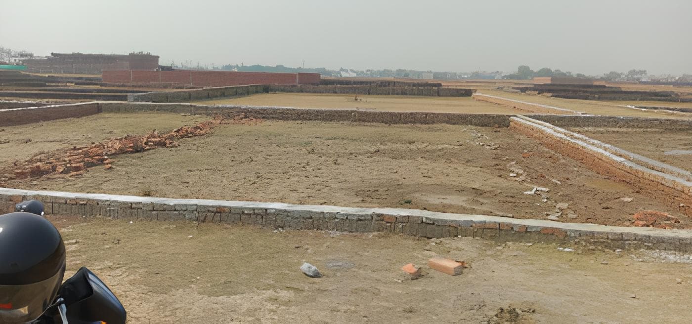 Corner Plot in Darekhu Gated Society